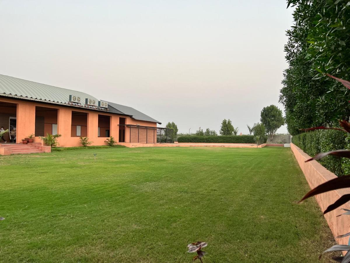 Santu Basil - An Eco Resort בהבנגאר מראה חיצוני תמונה