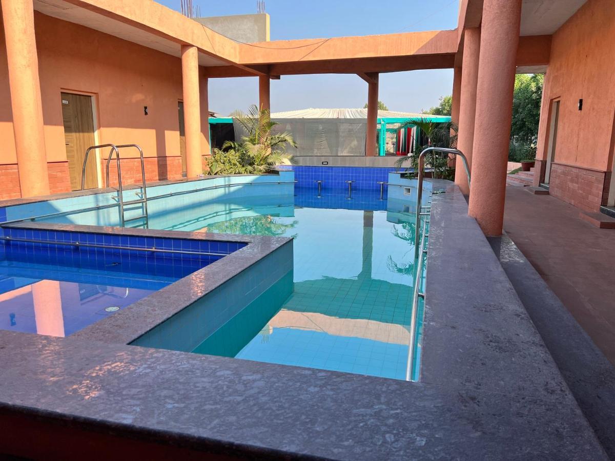 Santu Basil - An Eco Resort בהבנגאר מראה חיצוני תמונה